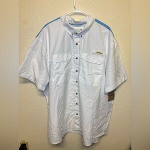 Magellan Outdoors Men's White and Blue Casual Button Down Shirt